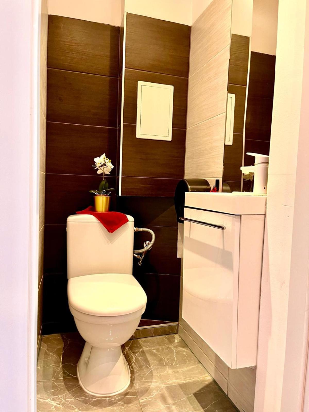 Petit 1 Bed Room Condo Warszawa Center المظهر الخارجي الصورة